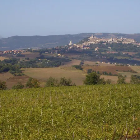 Da Edi E Lorenzo Bed & Breakfast Todi